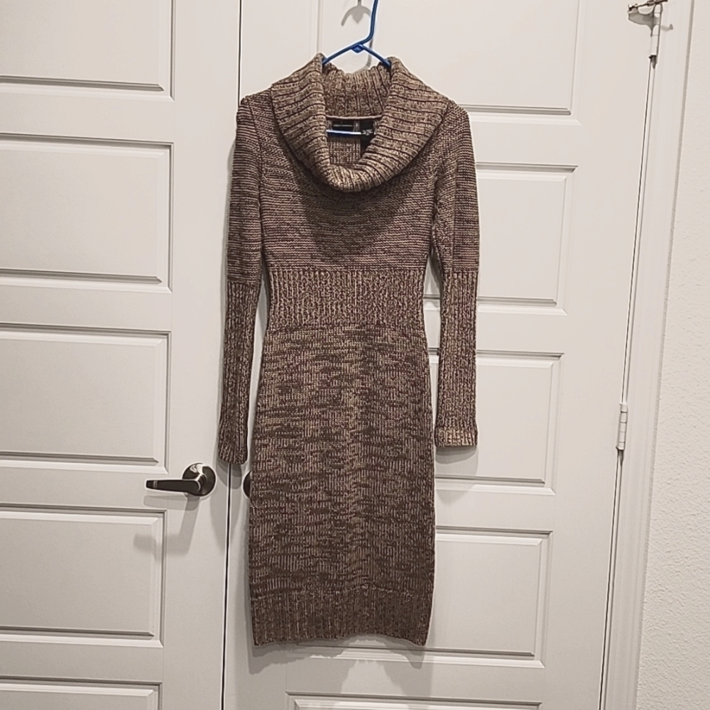 MODA INTERNATIONAL BROWN FITTED SWEATER DRESS